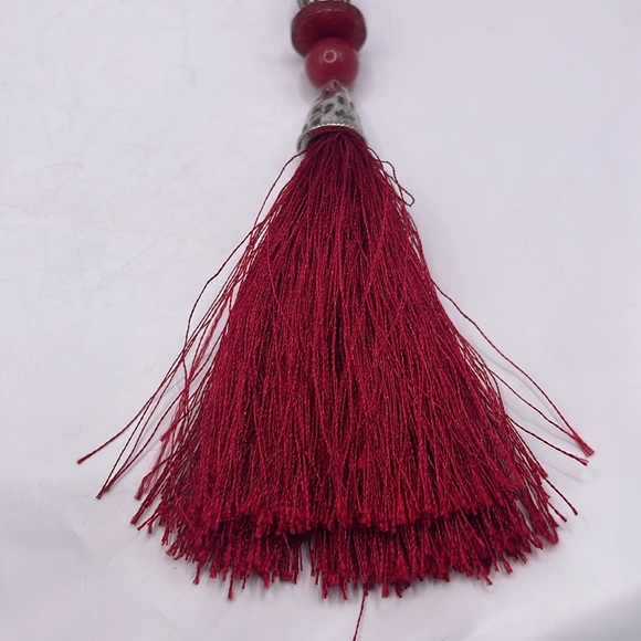 Red agate / coral Tahitian inspired tassel necklace - Picture 3 of 6